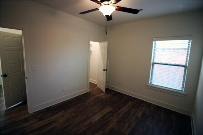 Building Photo - 851 Petit Jean St