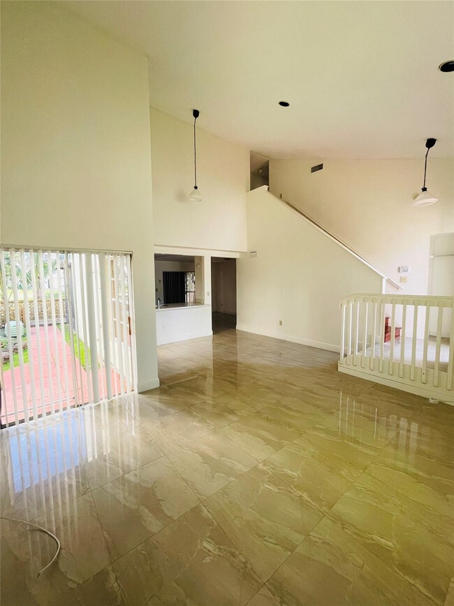 Building Photo - 13976 Langley Pl