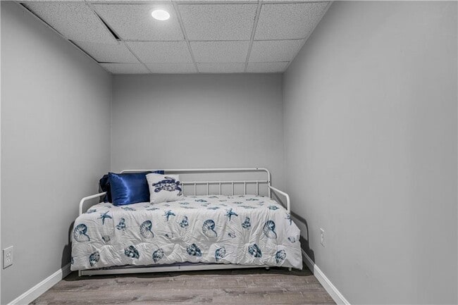 Building Photo - 391 Valley Rd