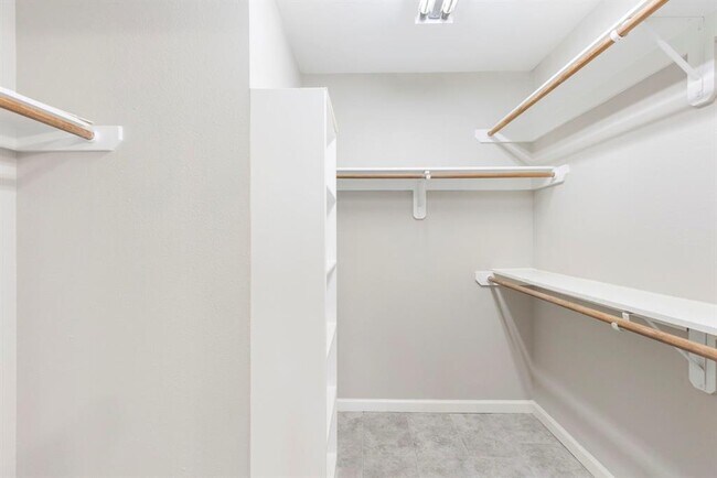 Building Photo - 79 Blue Creek Pl