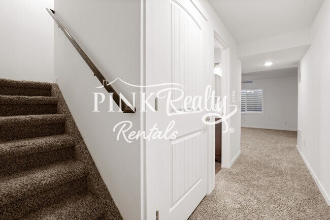 Building Photo - 10026 Intrepid Way