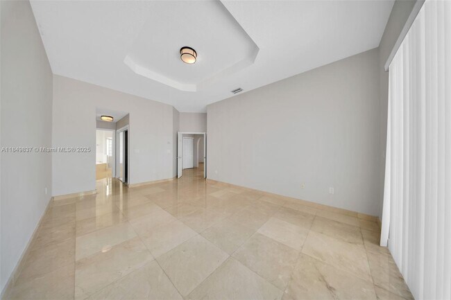 Building Photo - 10530 NW 52nd Terrace