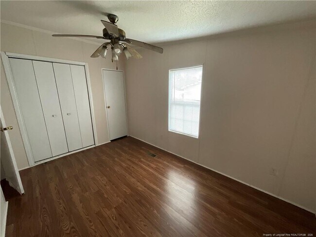 Building Photo - 159 Pine Haven Dr