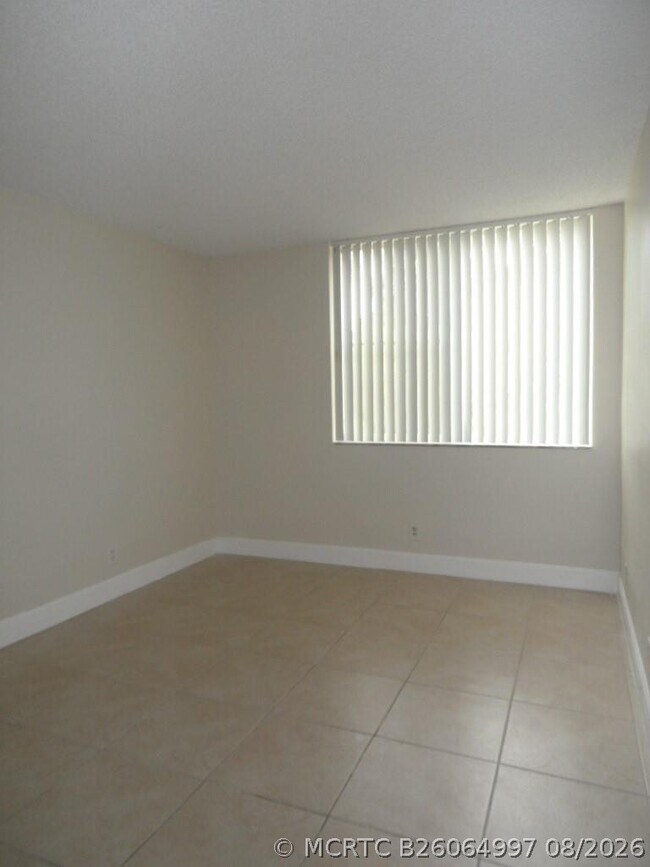 Building Photo - 10773 Cleary Blvd