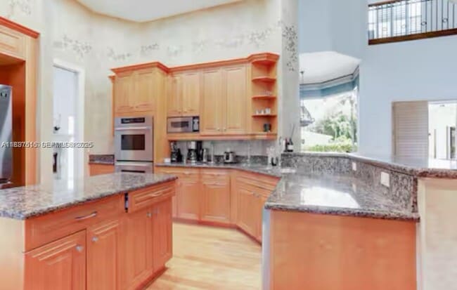 Building Photo - 5960 NW 79th Way