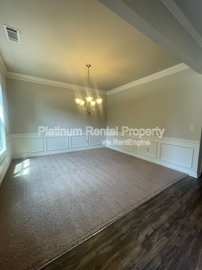 Building Photo - 7350 Silk Tree Pt