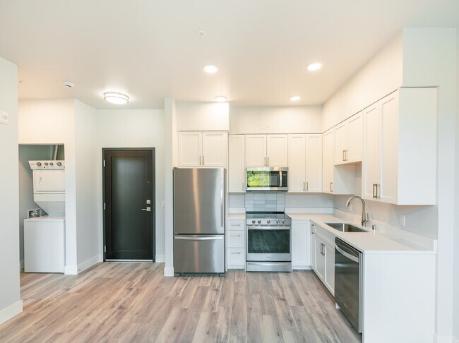 Building Photo - 40 Bellwether
