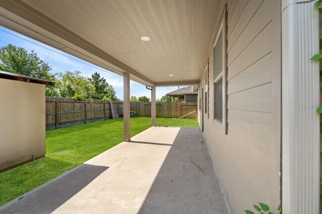 Building Photo - 10750 Nathaniel Valley Path