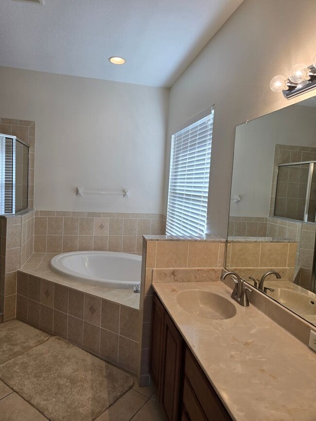 Building Photo - Lakefront Single Family Home with Views of Outdoor Paradise