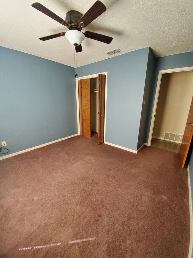 Building Photo - 202 S Willis St