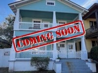 Building Photo - 607 W 44th St