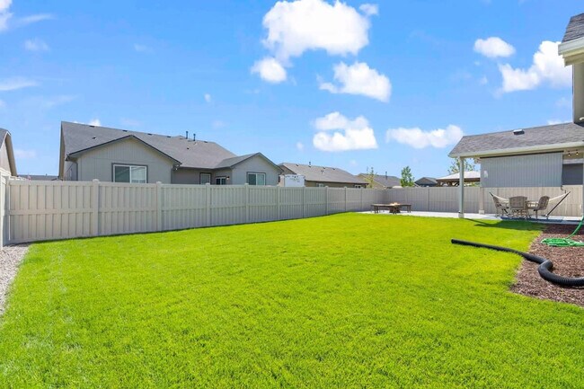 Building Photo - 3806 Winged Dove St