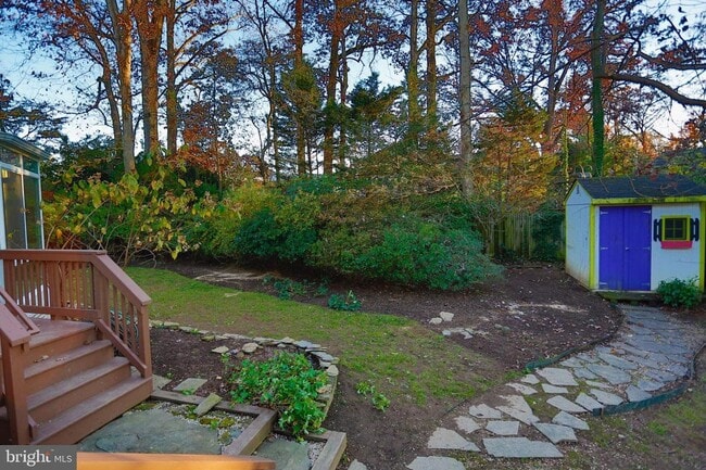 Building Photo - Wonderfull move-in ready property in a great Bethesda location