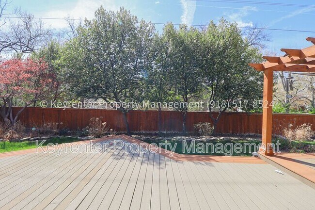 Building Photo - 3702 E 85th Pl