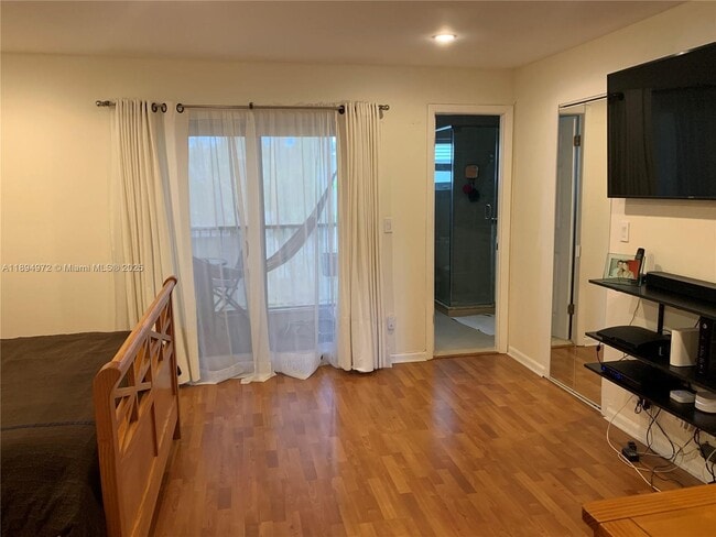 Building Photo - 3328 Quail Close