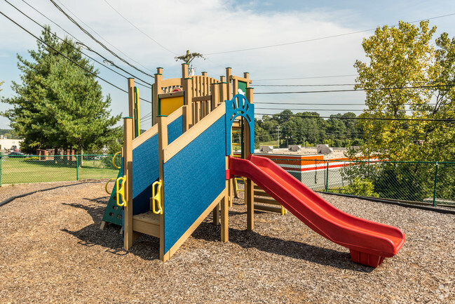 Playground - Cumberland Manor Apartments