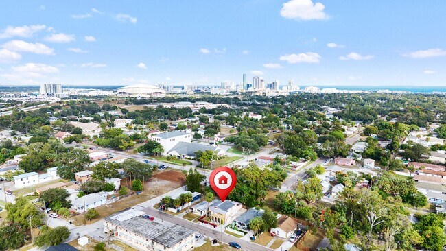 Building Photo - 1116 Upton Ct S