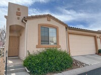 Building Photo - TOWNHOME - COTTONWOOD - VILLAS ON ELM