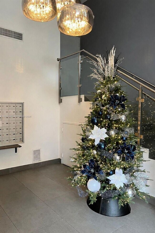 Building Photo - 280 SW 20th Rd