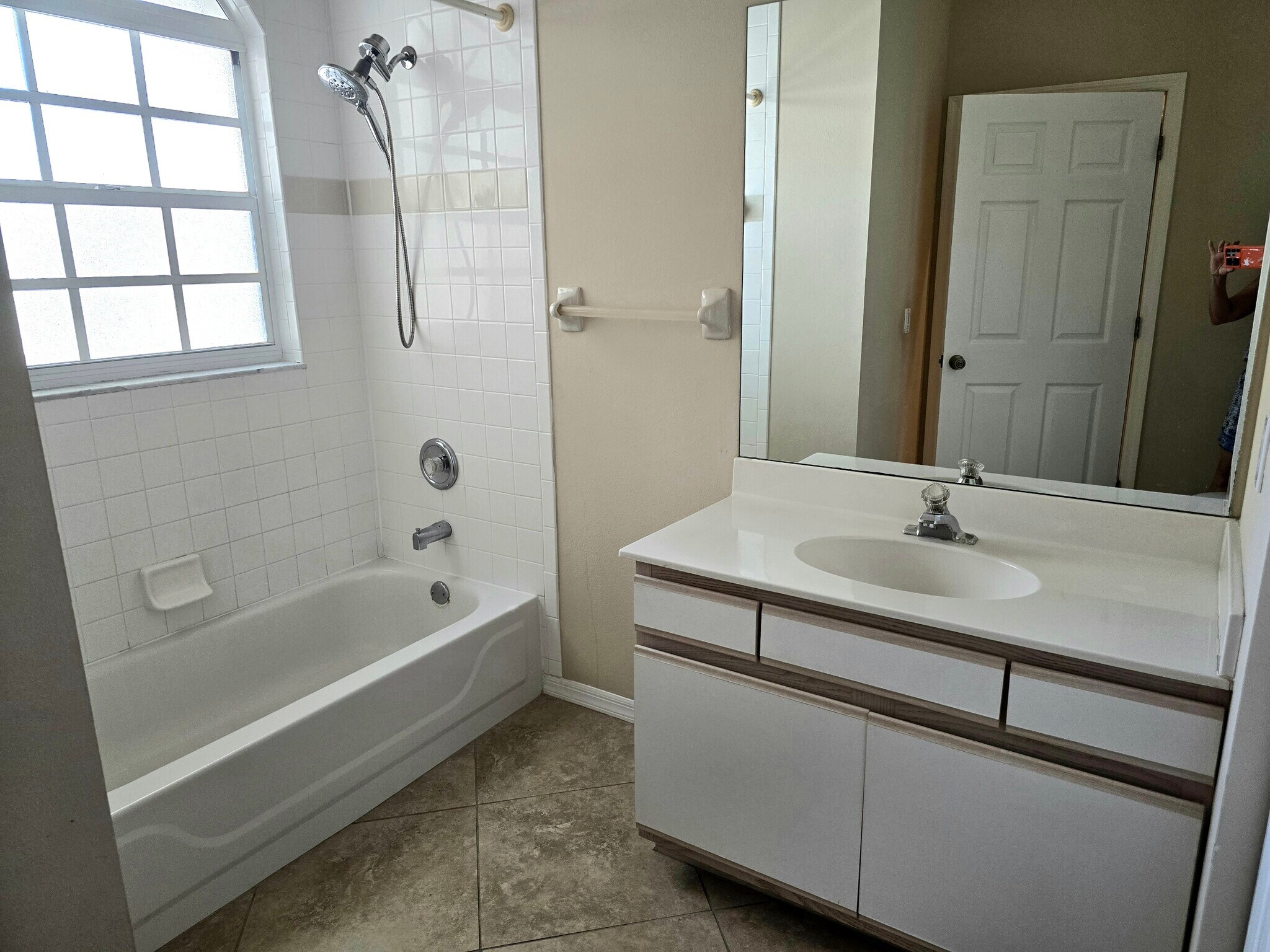 2nd bathroom - 2063 Imperial Cir