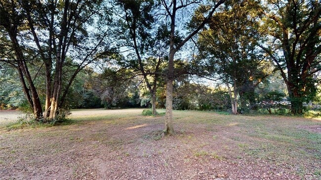 Building Photo - 3881 Gober Rd