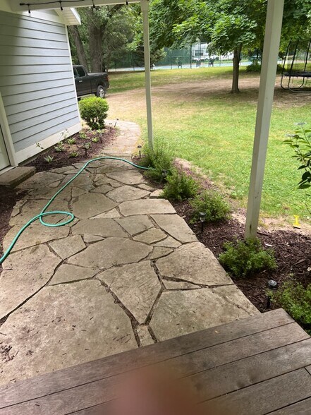 Building Photo - 3995 Lake Forest Path