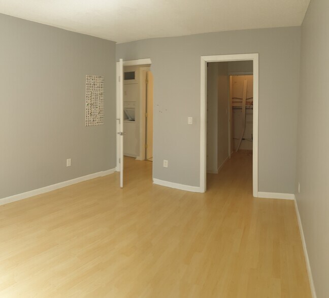 Building Photo - 97 Hunters Run Pl