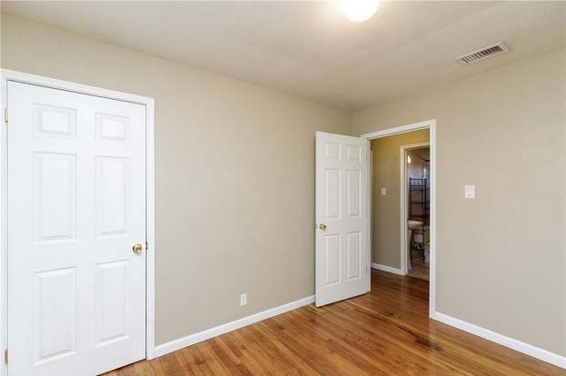 Building Photo - 946 Rickey Dr