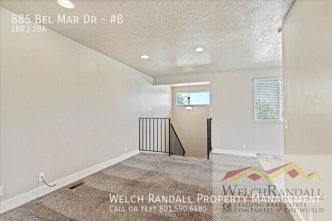 Building Photo - 885 Bel Mar Dr