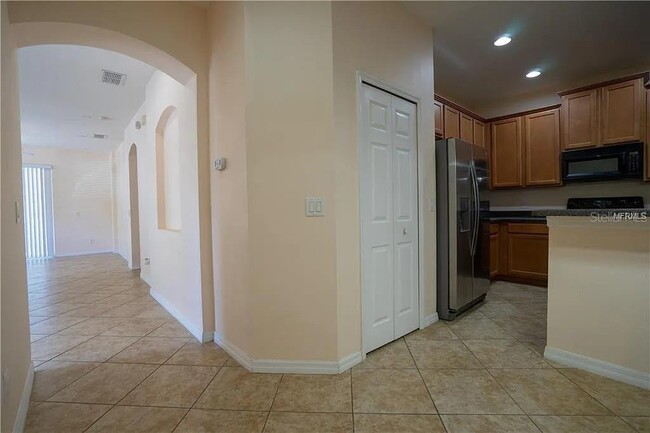 Building Photo - 1530 Travertine Terrace