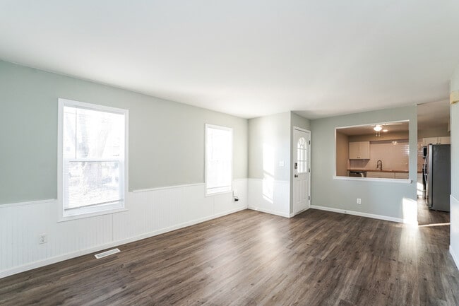 Building Photo - 2996 Perinton Pl