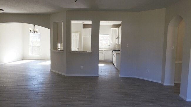 Building Photo - 3710 Ransom Rd