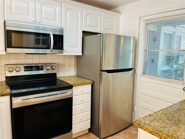 Building Photo - 251 Galen Dr
