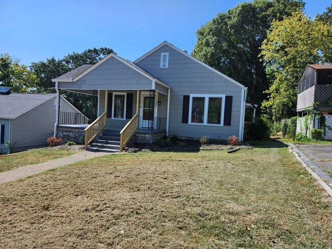 Building Photo - 3 bedroom 2 bath home in Belvoir Area in Brainerd/East Ridge, TN
