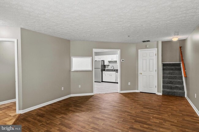 Building Photo - 50 Amberstone Ct