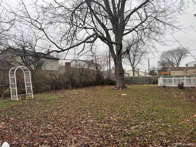 Building Photo - 13858 Arnold Dr