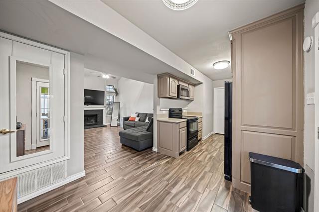 Building Photo - 216 Cutting Horse Ln