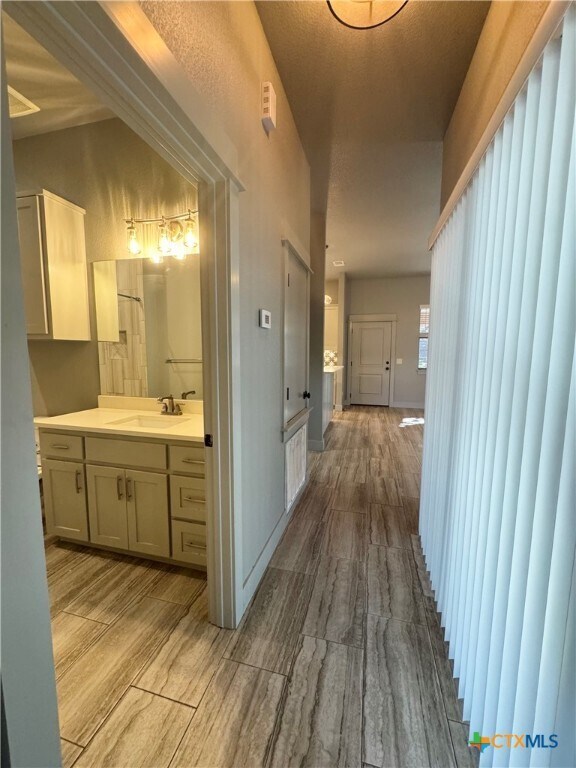 Building Photo - 290 Hugo Rd