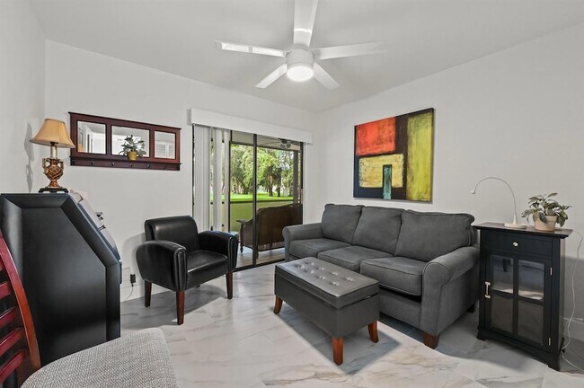 Building Photo - 15449 Lakes of Delray Blvd