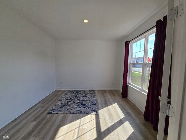 Building Photo - 5128 Summerton St