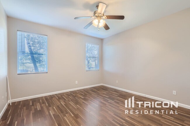 Building Photo - 312 Nogales Ln