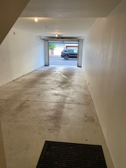 2 Car Tandem Garage - 1407 Ashford Ct