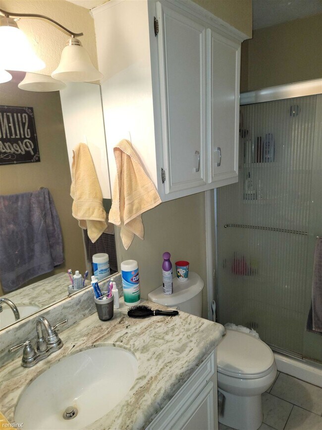 Building Photo - 3 br, 2 bath House - 3900 Windwood Cir