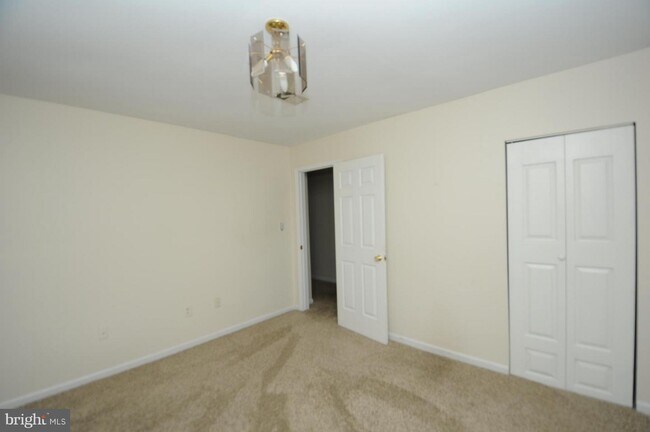 Building Photo - 6760 Cardinal Woods Ct