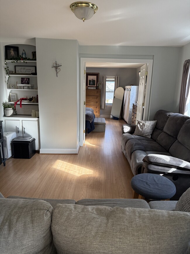 Building Photo - 248 Douglas Pike