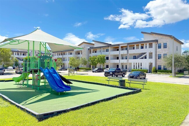 Primary Photo - 8005 NW 104th Ave