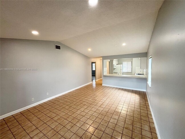 Building Photo - 4805 Pier Dr