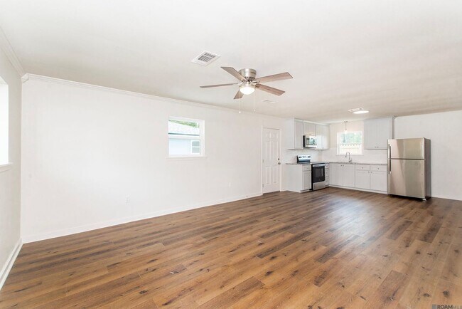 Building Photo - 43053 N Billville Rd