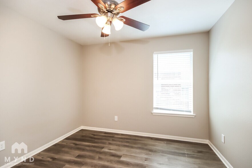 Building Photo - 5835 Deleon Trail Dr