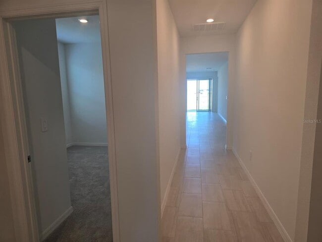 Building Photo - 9325 Scouter Bee Pl